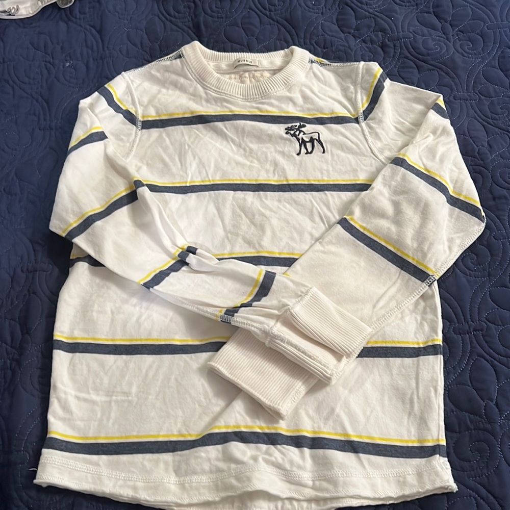 Abercrombie kids long sleeve jersey . Size med . Very good cond